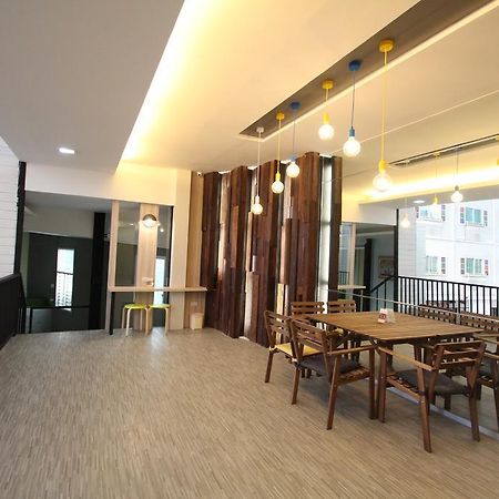 Preme Hostel Bangkok Dış mekan fotoğraf