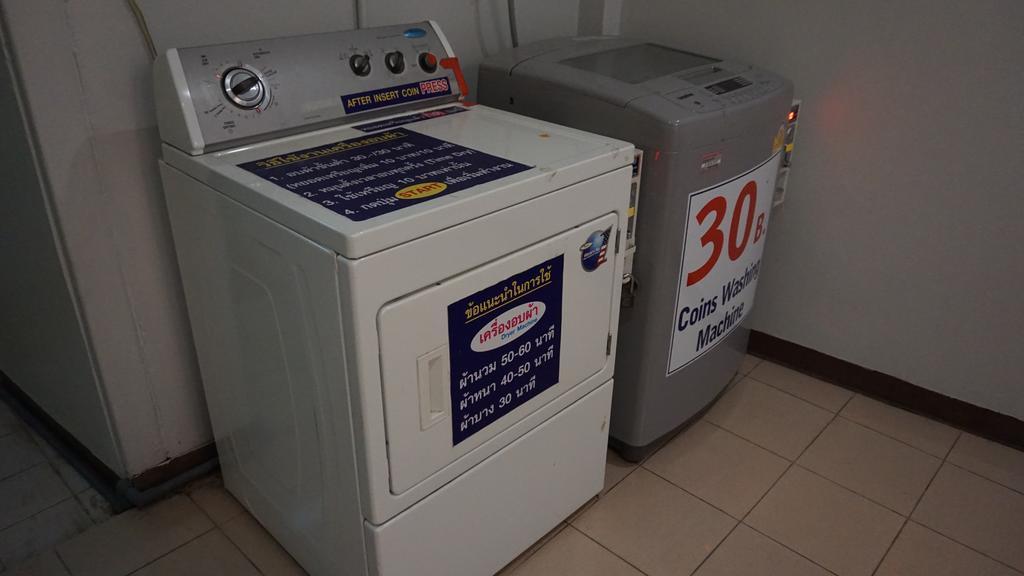 Preme Hostel Bangkok Dış mekan fotoğraf