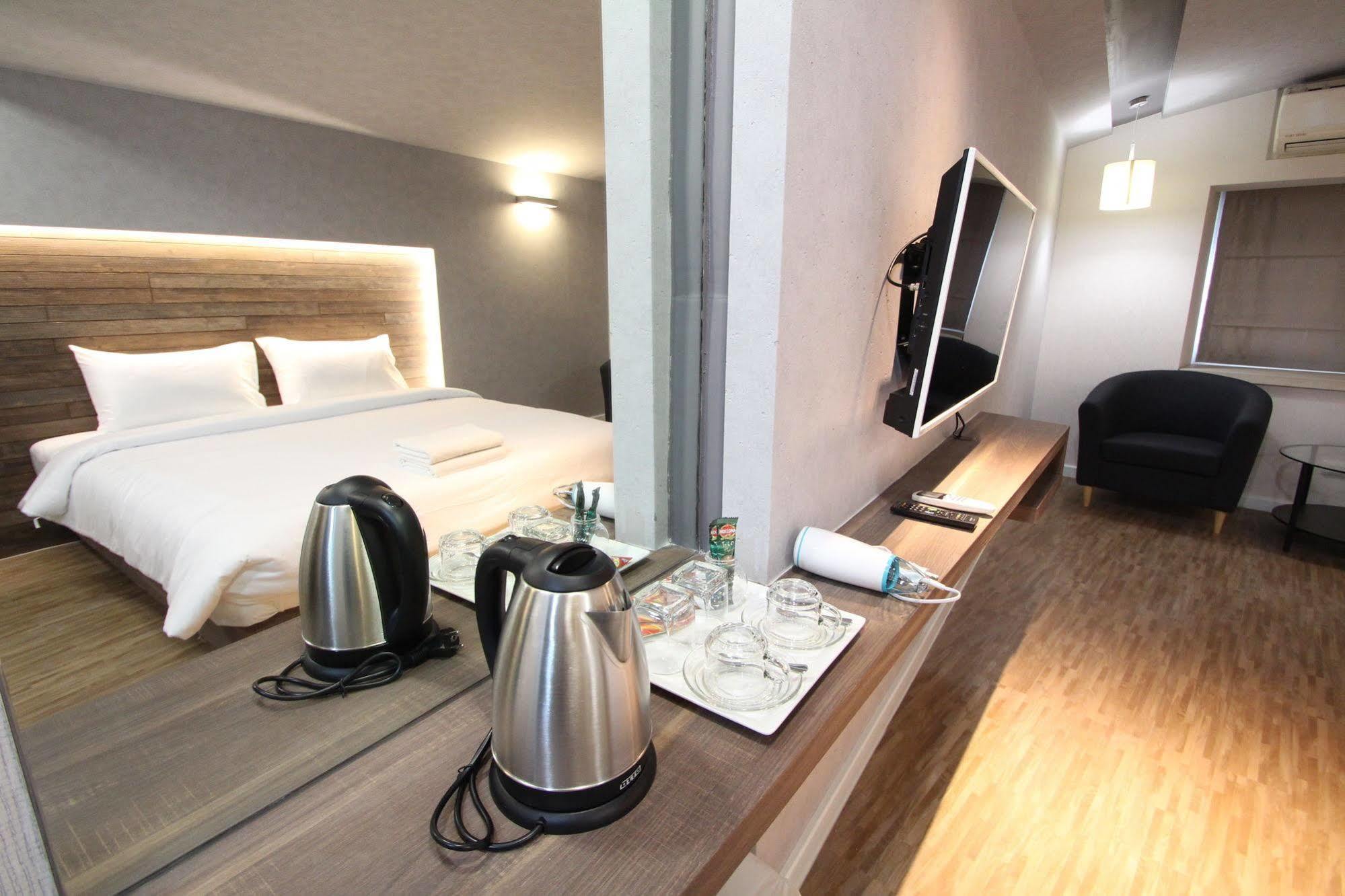 Preme Hostel Bangkok Dış mekan fotoğraf