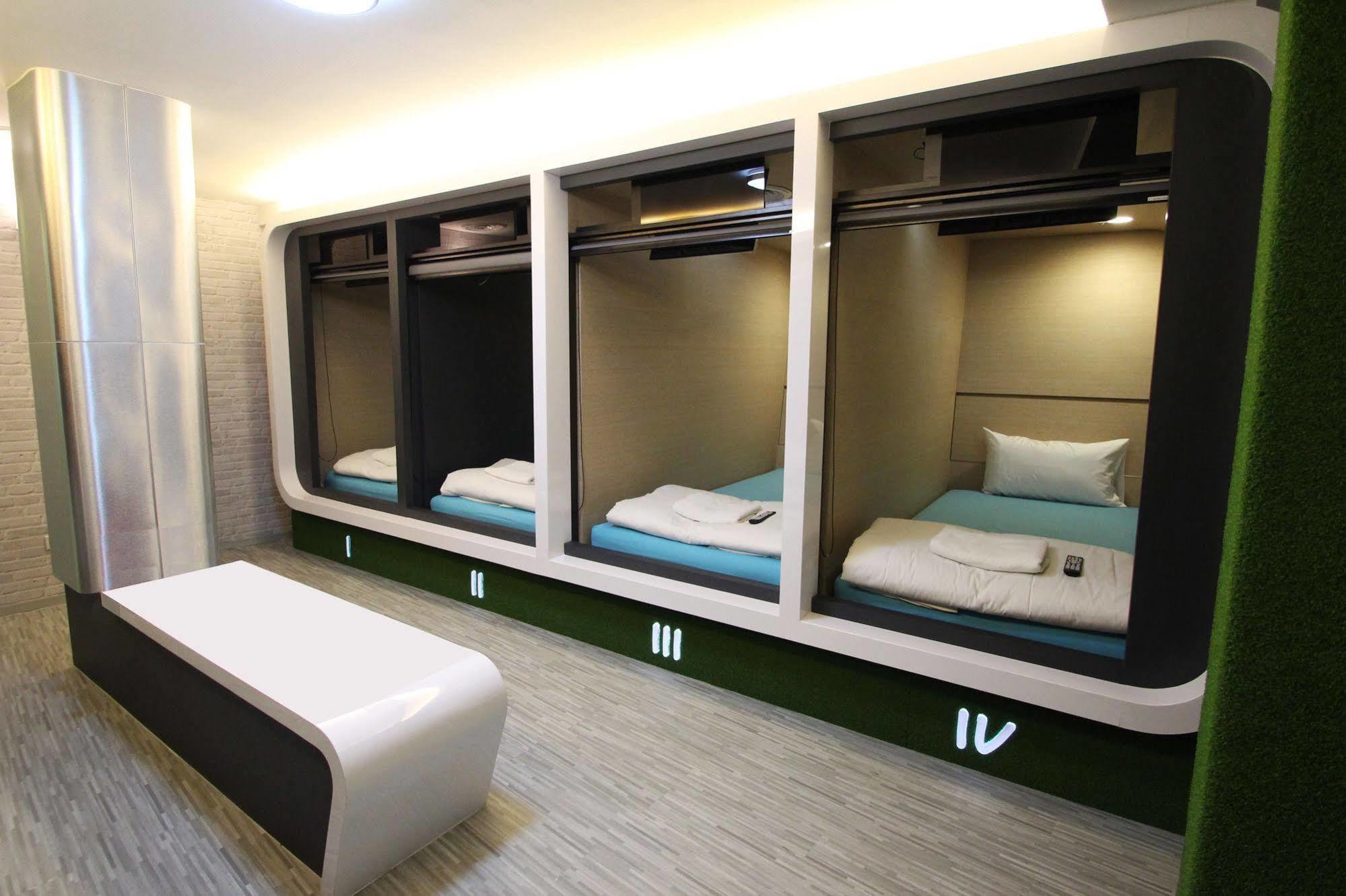 Preme Hostel Bangkok Dış mekan fotoğraf