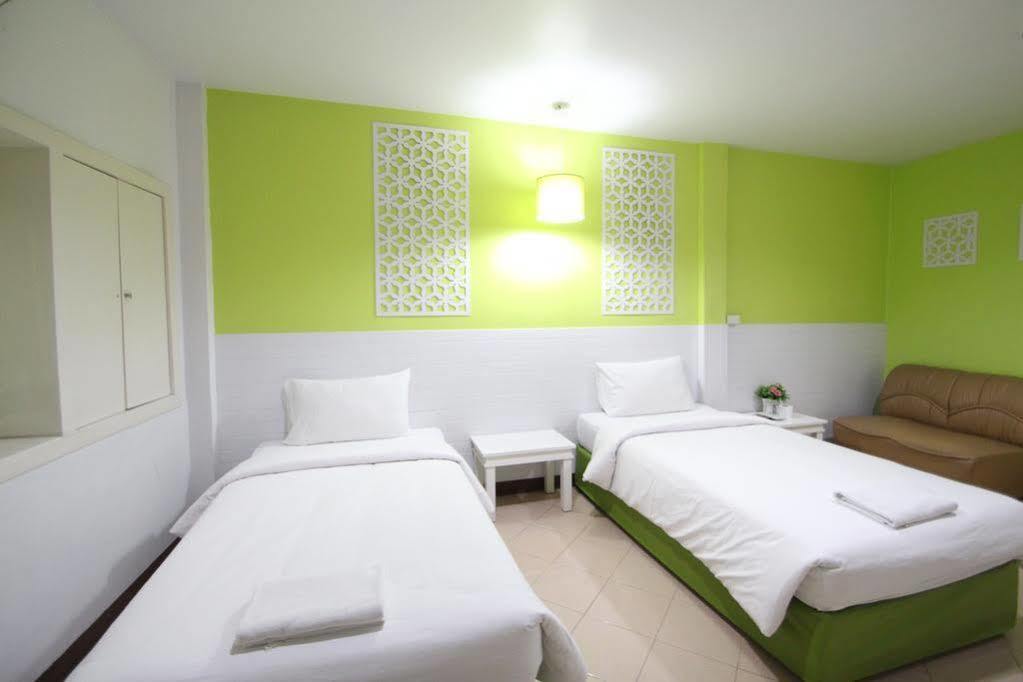 Preme Hostel Bangkok Dış mekan fotoğraf